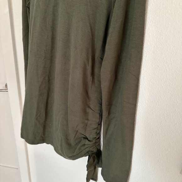 Anne Taylor Olive Green Long Sleeve Womens Shirt - Picture 4 of 5